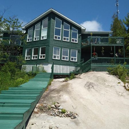Hotel L'Inukshuk à Tadoussac Extérieur photo